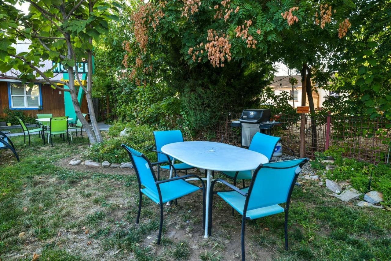 Lodge 7 - Downtown Location. Studio With Shared Hot Tub. Minutes To Arches N.P. Моуаб Екстериор снимка